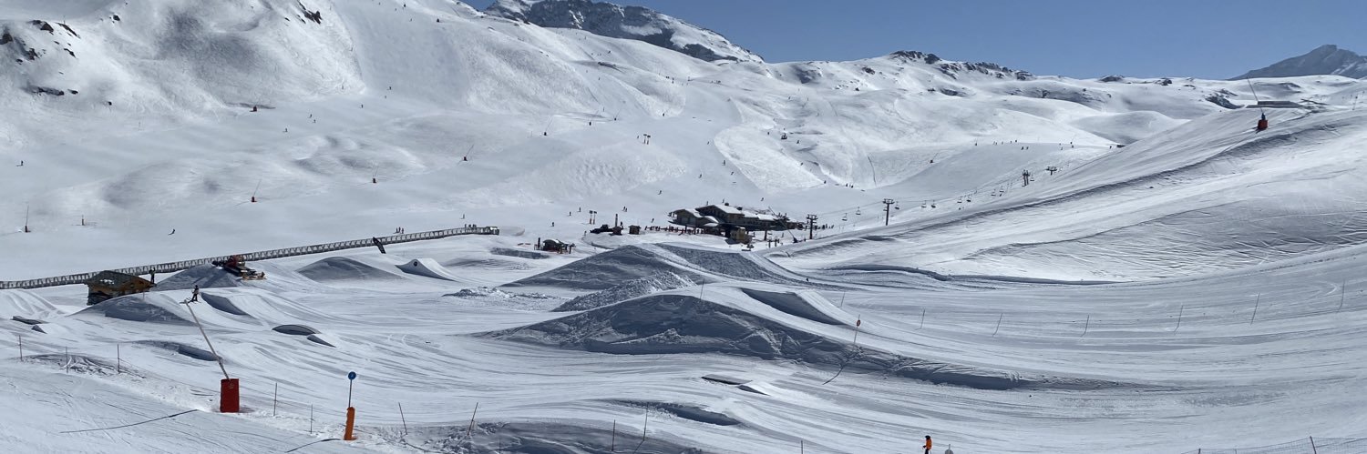 InTheSnow Magazine banner