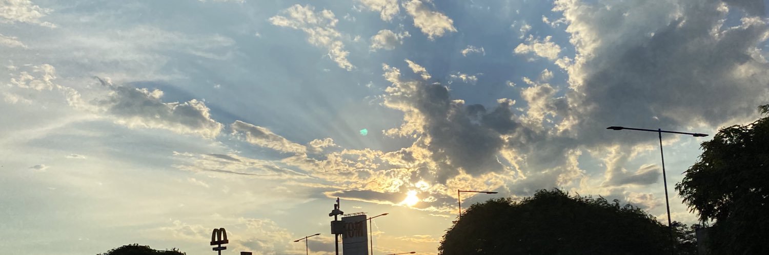 suarezyamilaaa's profile banner image