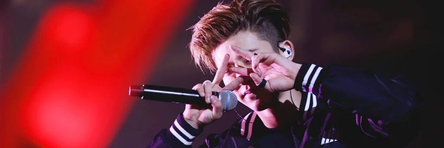 ห่านLA banner