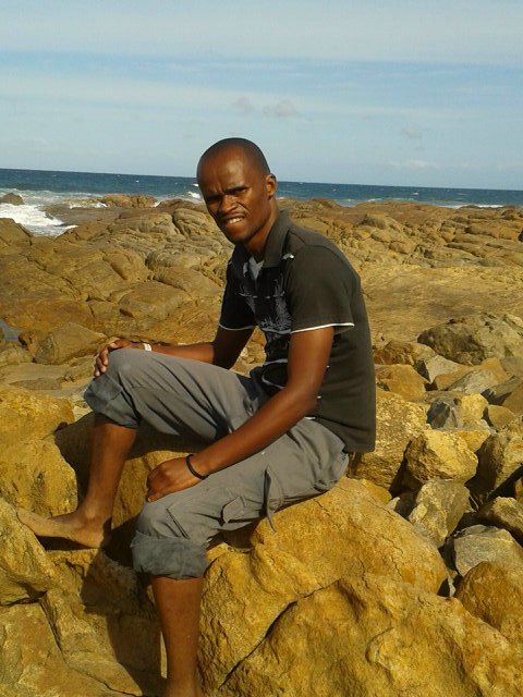 andilegomomo's profile banner image