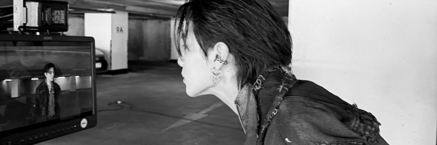 _mbluvpink's profile banner image