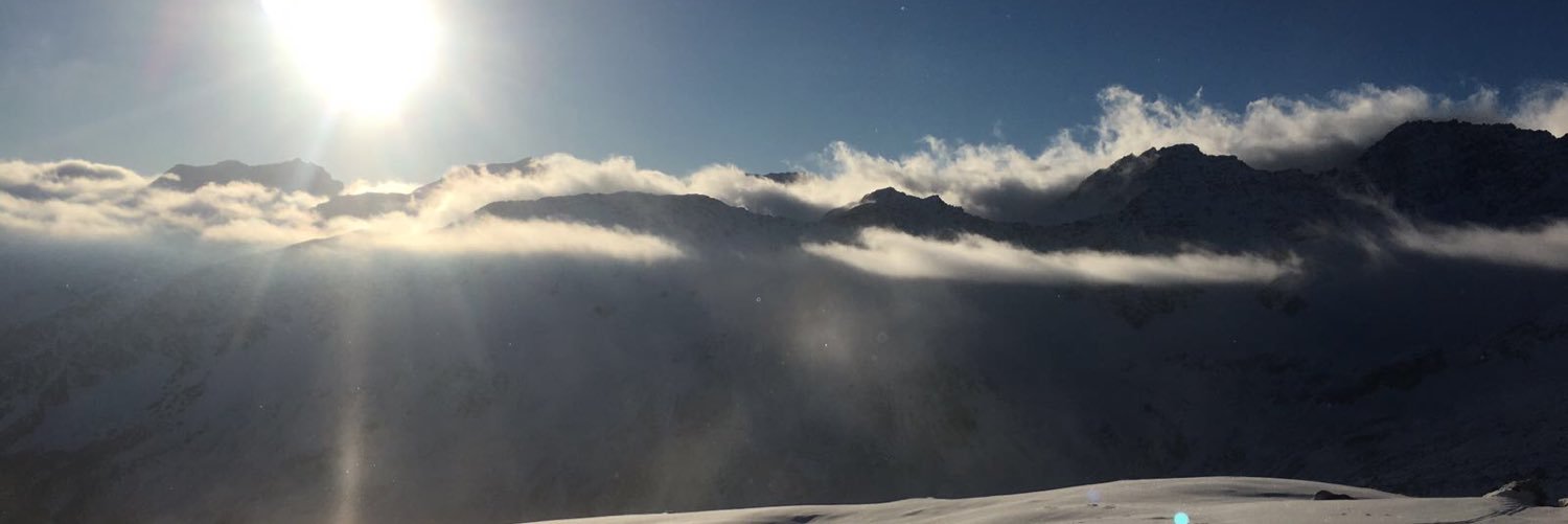 DeanLGB's profile banner image