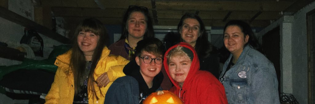 annapowelll's profile banner image