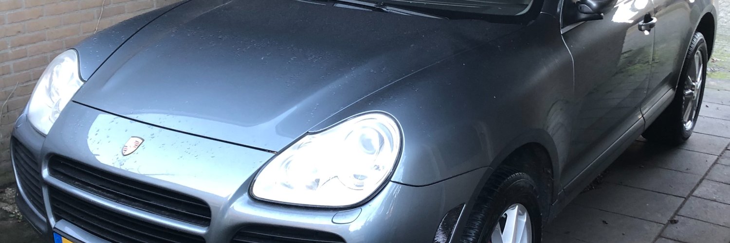 fhwasd's profile banner image