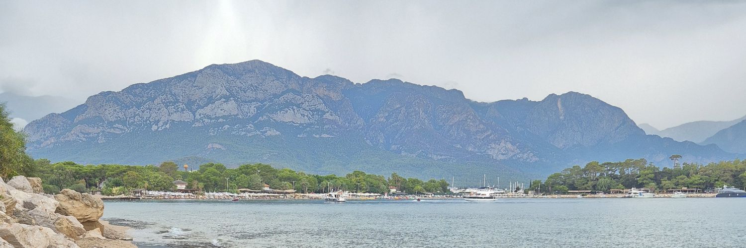 juvErcan's profile banner image