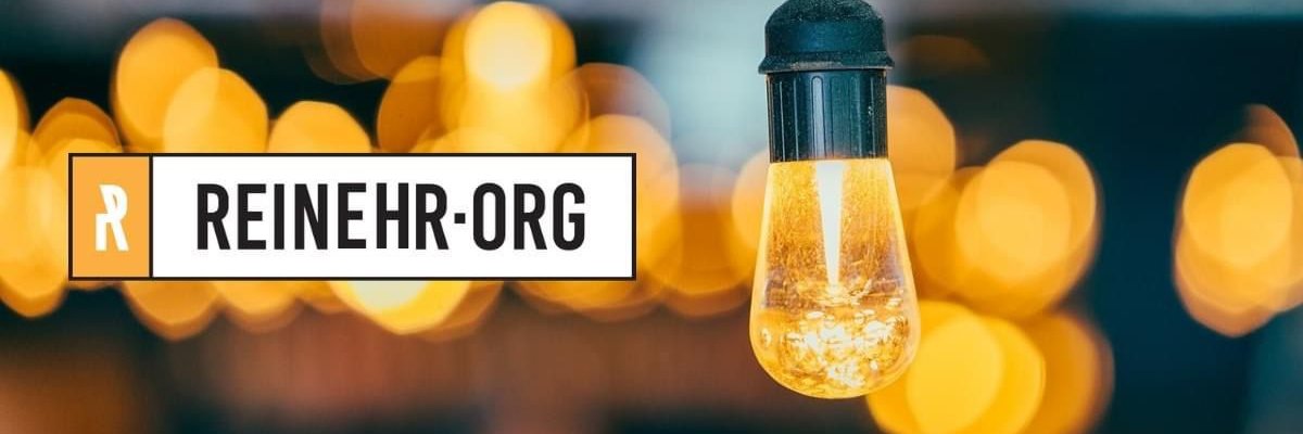 r4re's profile banner image