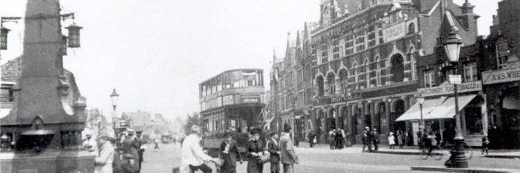 Rowlands Opticians banner