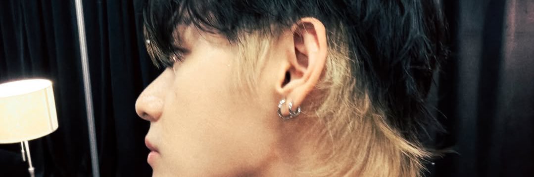 ୨୧ banner