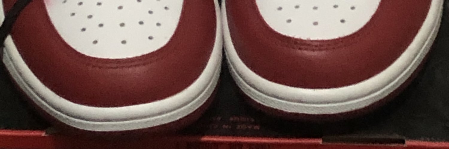 G banner