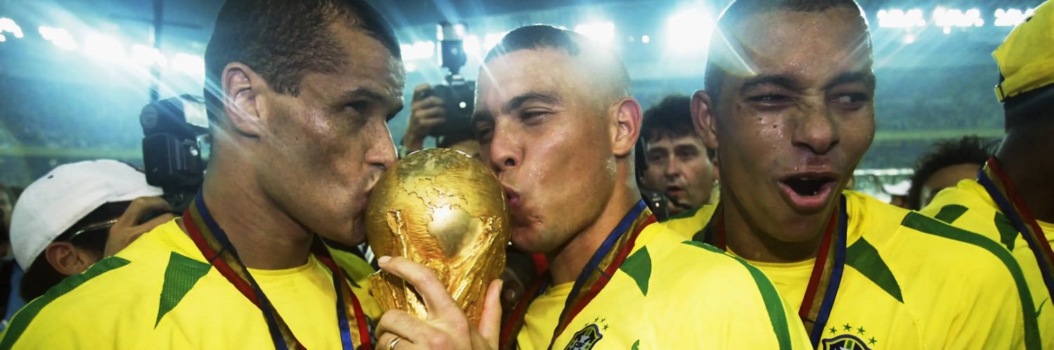 robertagueds's profile banner image