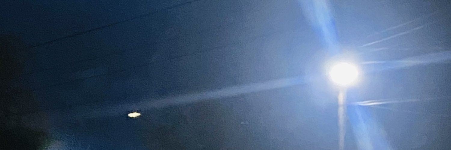almasusy's profile banner image
