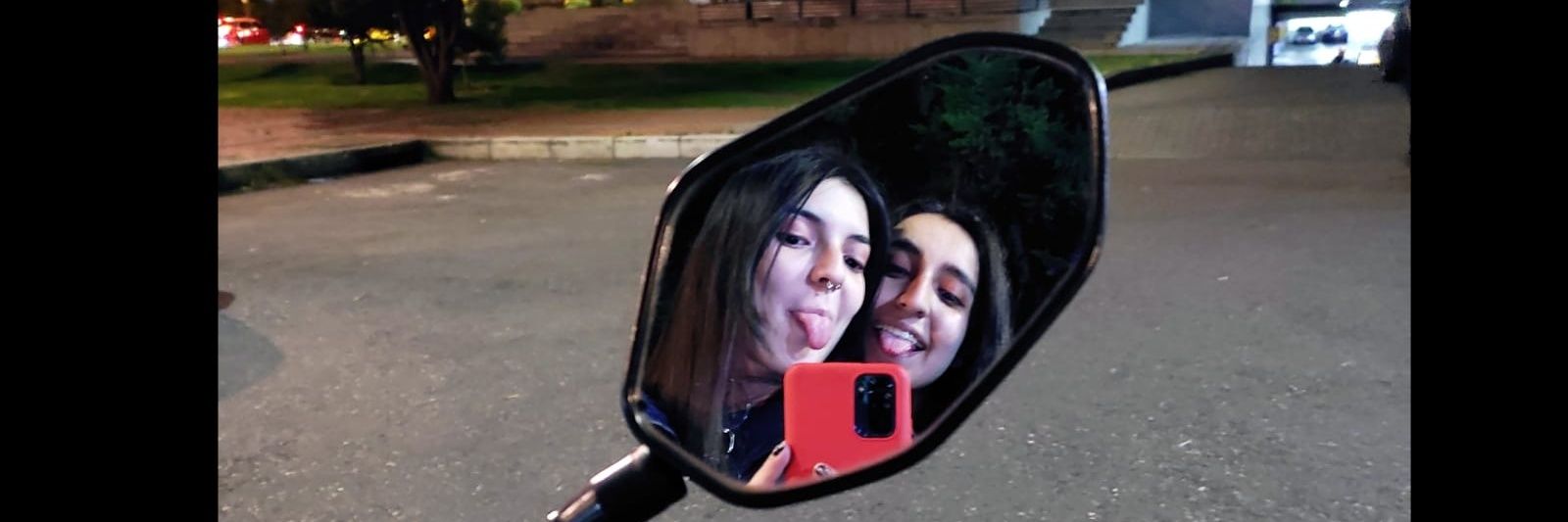OtraNea's profile banner image