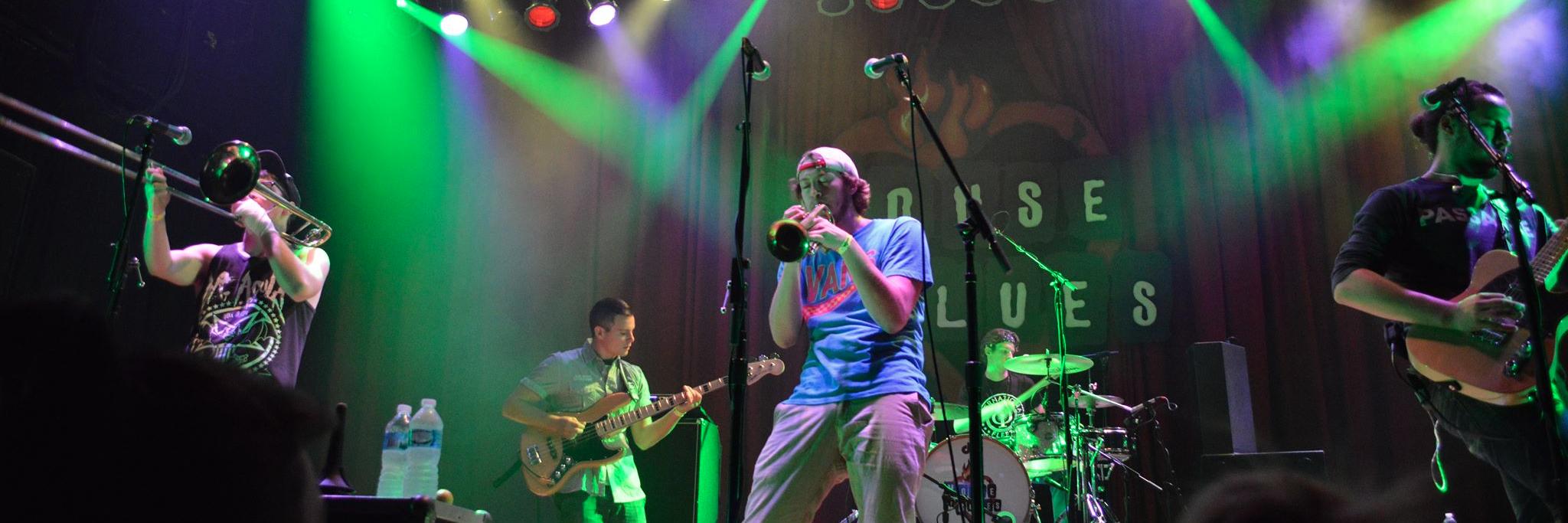 2DUTBand's profile banner image