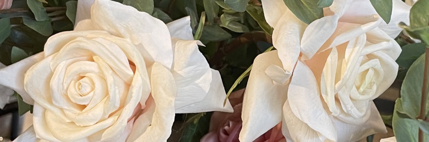 jaszmln's profile banner image