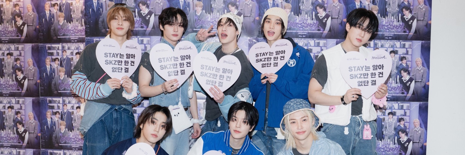 Monaymonie's profile banner image