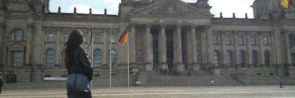 LunaGirona Profile Banner