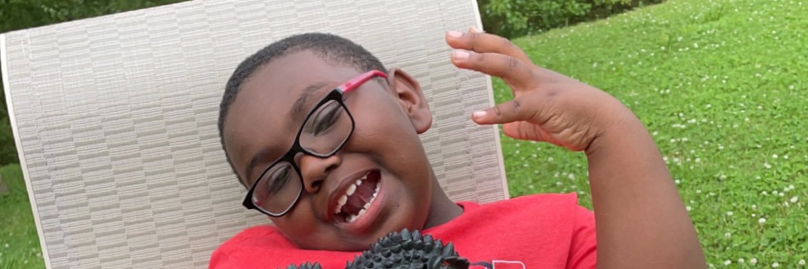 makemeupshan's profile banner image