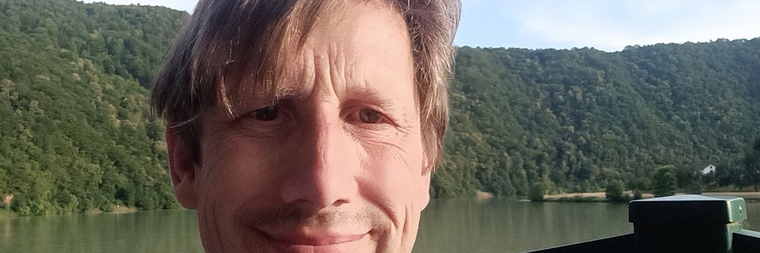 RobDeryck's profile banner image