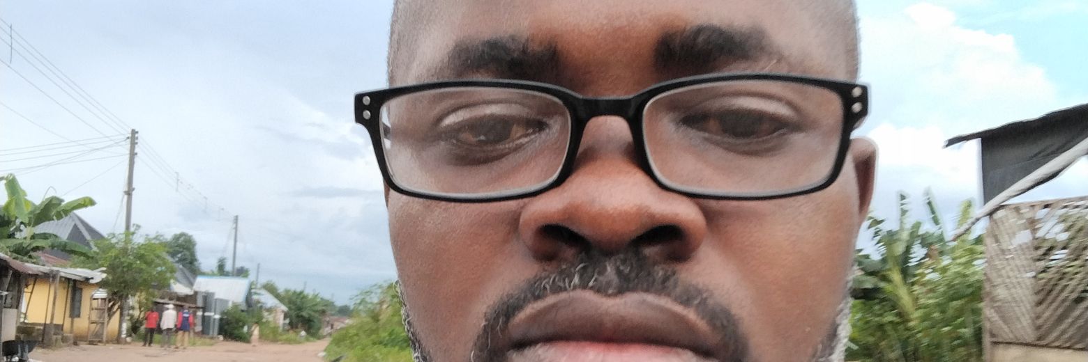 tshydo's profile banner image