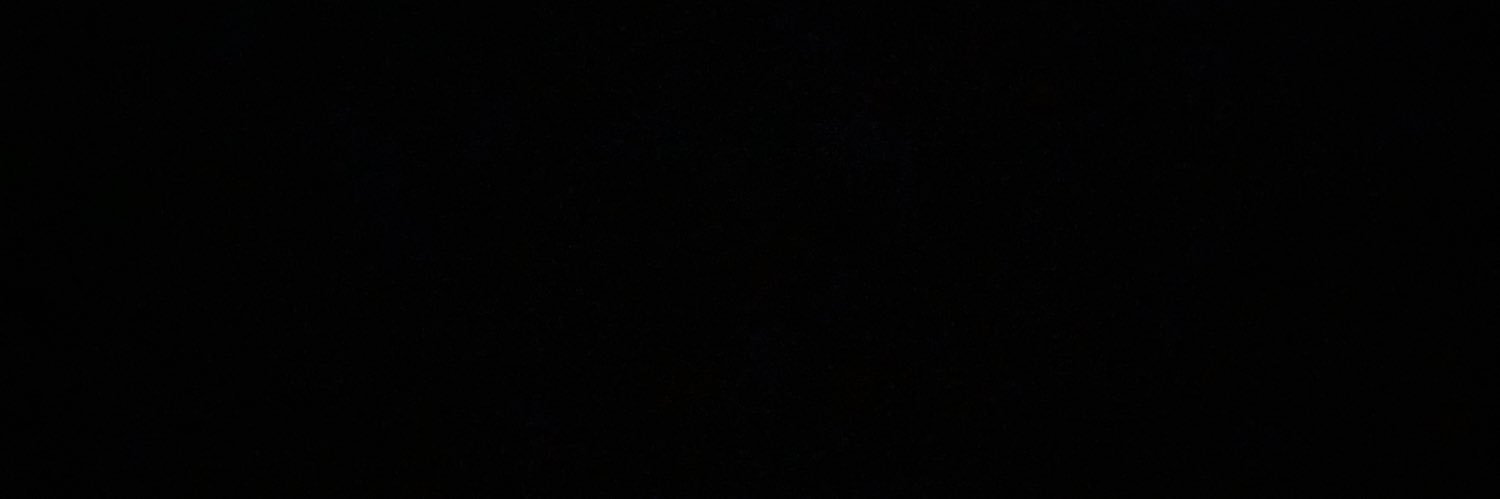 LoMomento's profile banner image