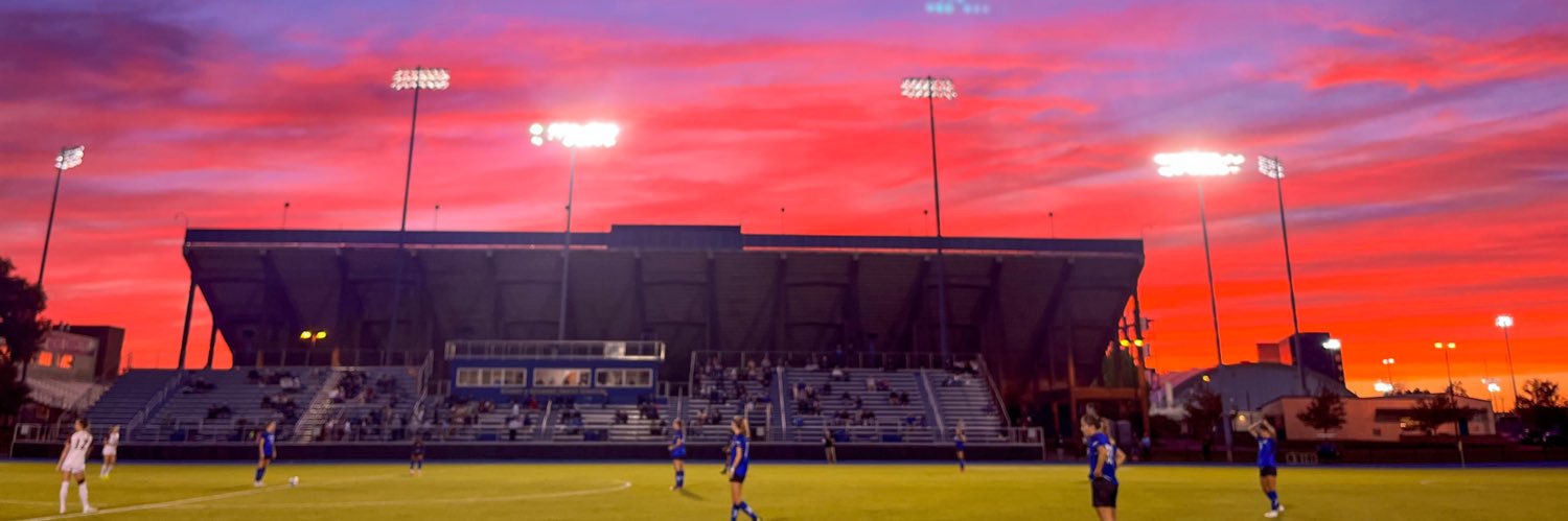 mainesportschic's profile banner image