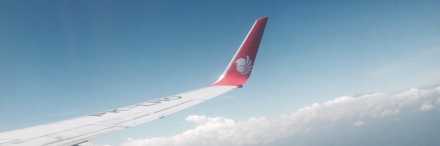 adhe_0283's profile banner image