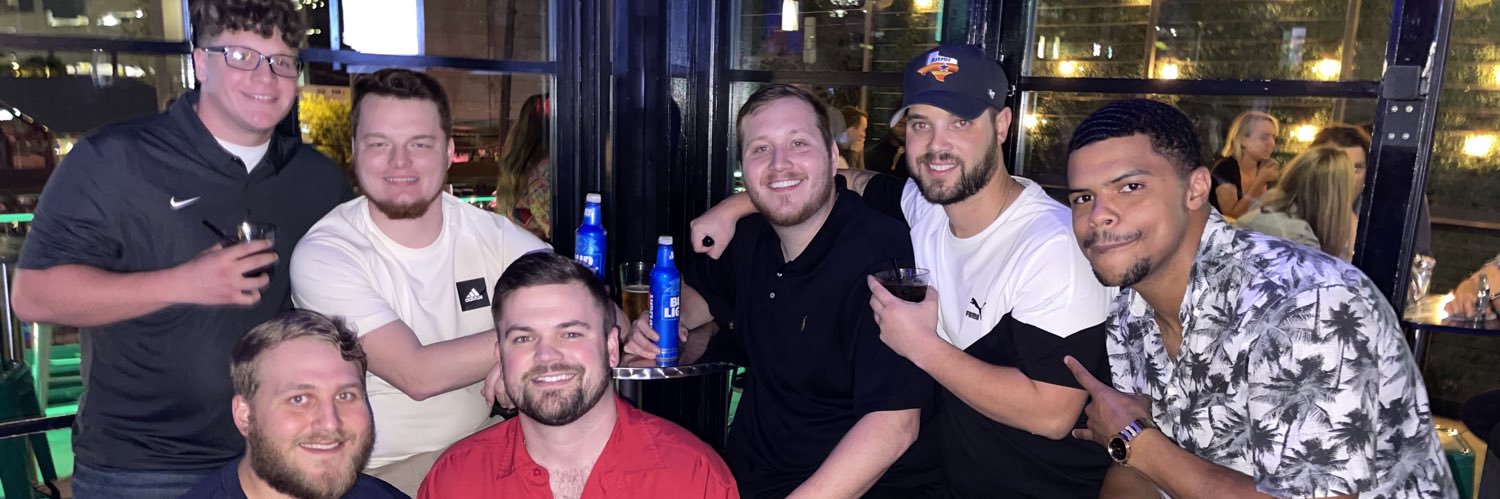 B_fuss's profile banner image