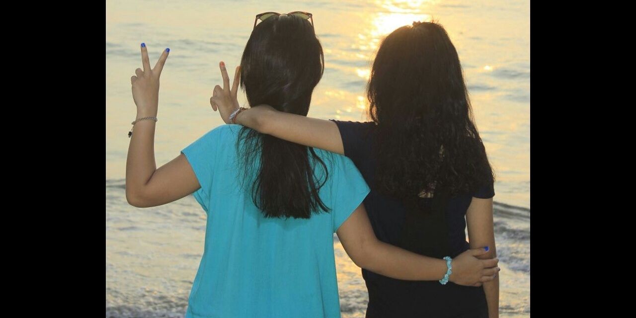 venaamami's profile banner image