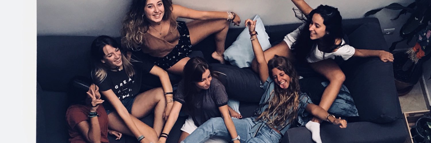 AnaaValdees's profile banner image