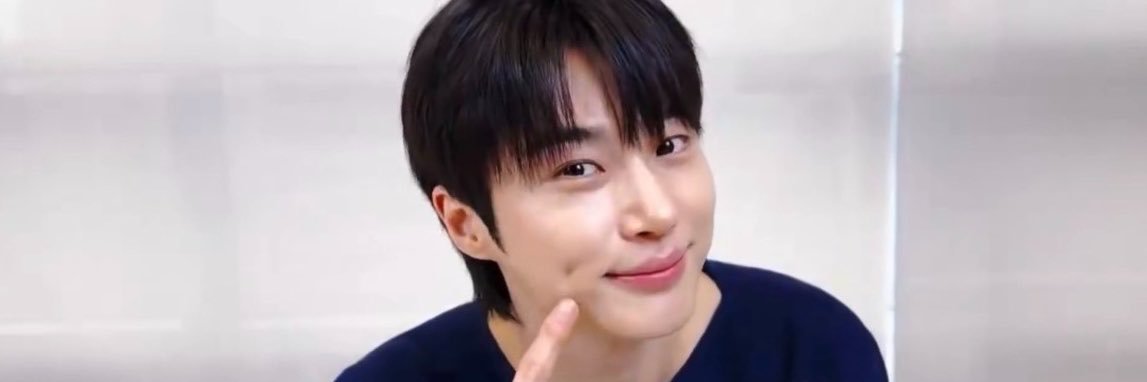 Byeon_bola's profile banner image