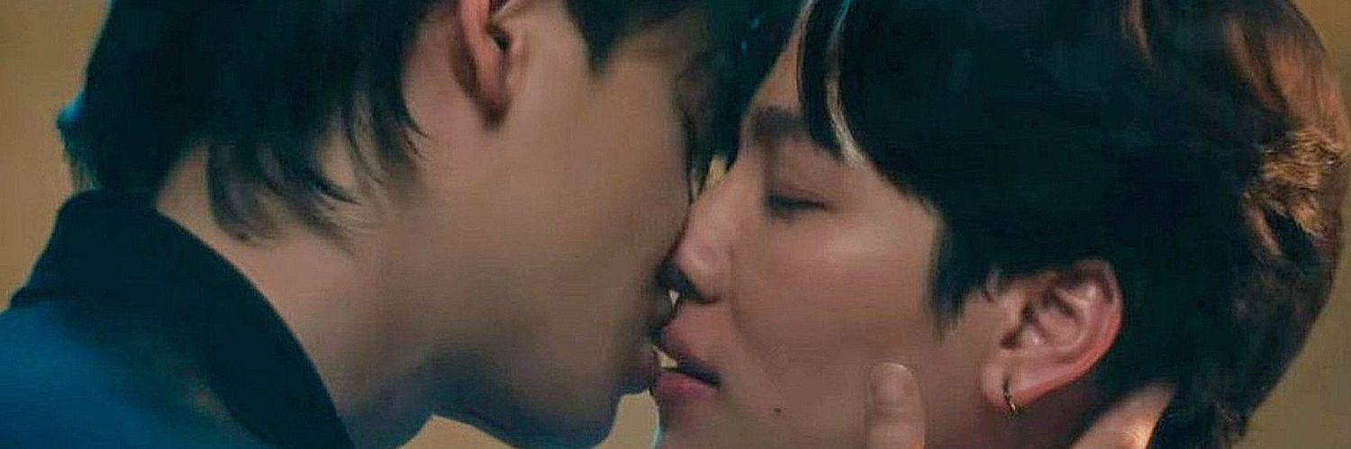 sofarawaydream_'s profile banner image