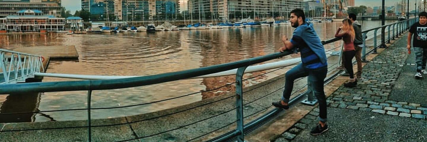 Arnold Rodas  banner