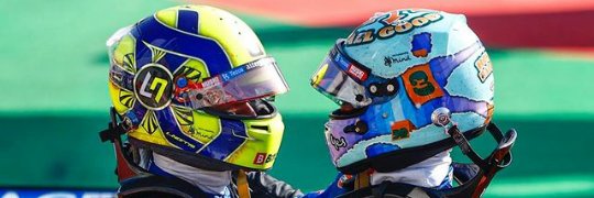LuciaaBustos2's profile banner image