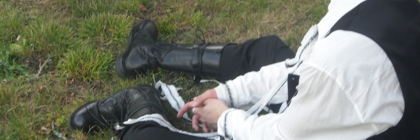 bewñaña • ‿ • banner