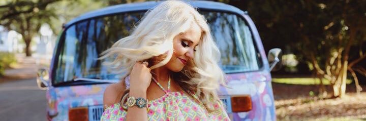 bella_reverse's profile banner image