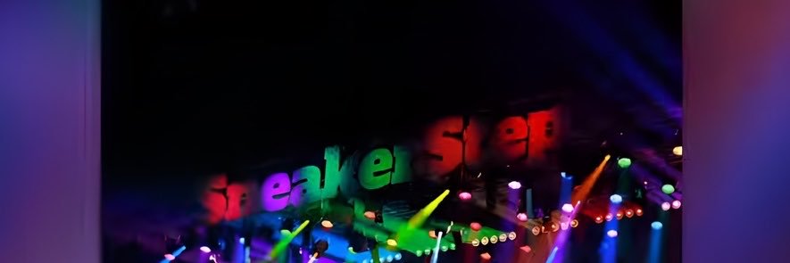 z_cxzzm's profile banner image