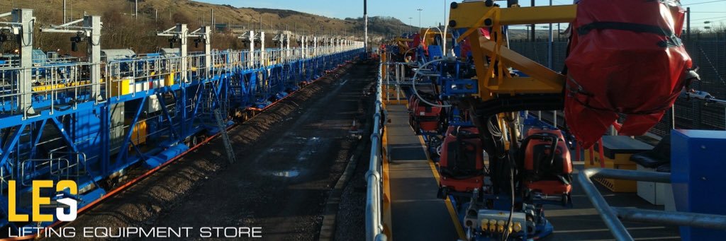 LiftingStore's profile banner image