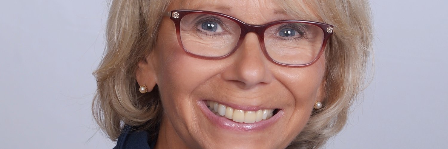 M. Elaine Auld banner