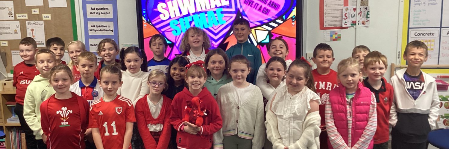 Dosbarth Pedwar banner