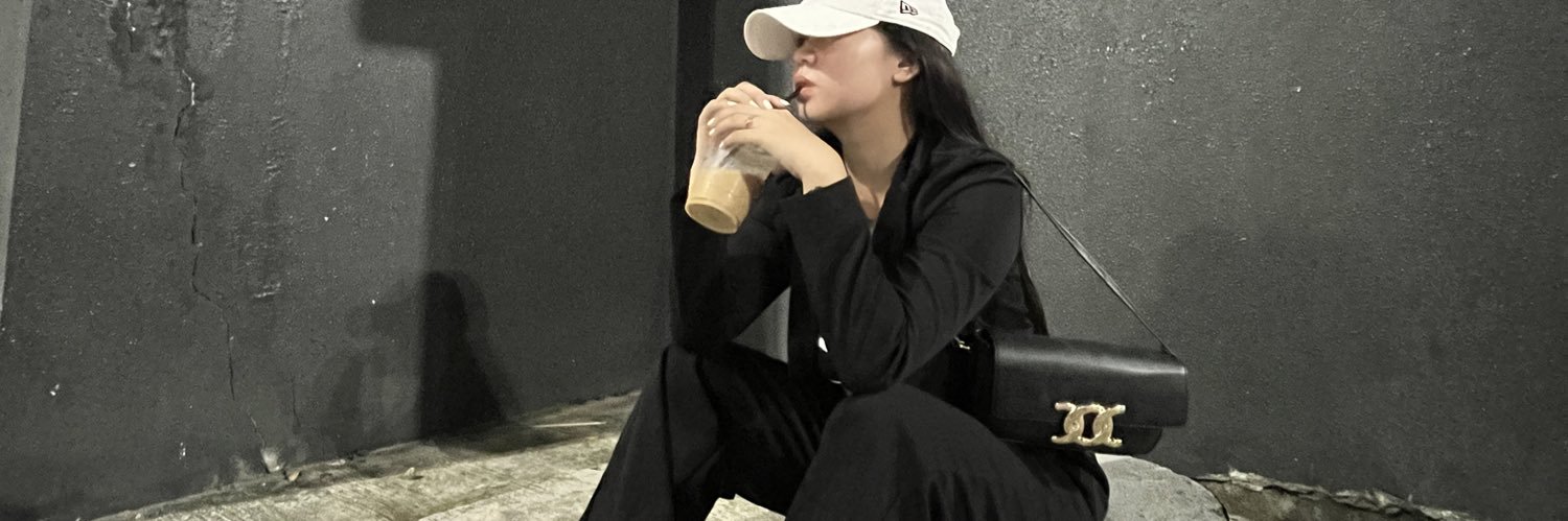 jonariex's profile banner image