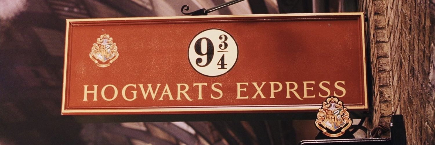 emmkinsz's profile banner image