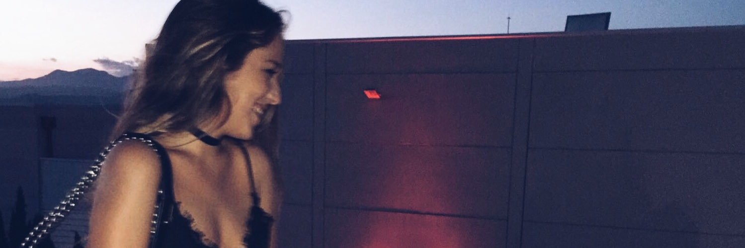 martasaenz_'s profile banner image