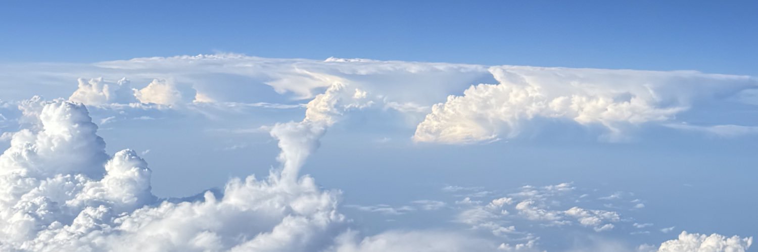 itsvpee's profile banner image