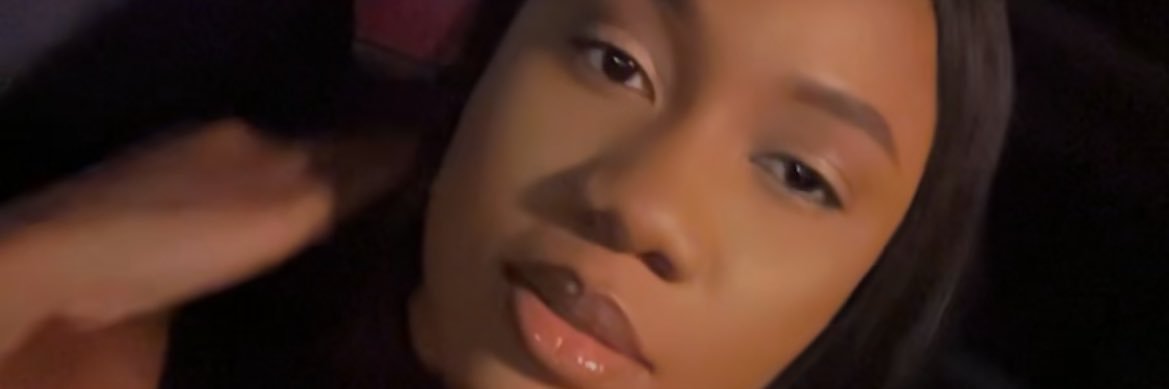 Feyii_ade's profile banner image