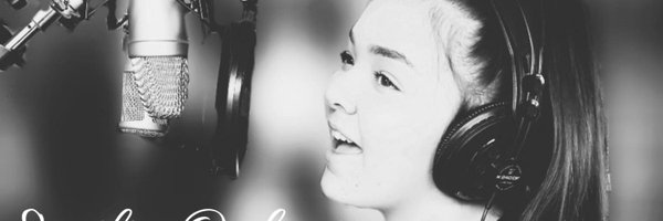 Emilia Oukaci singer songwriter Profile Banner