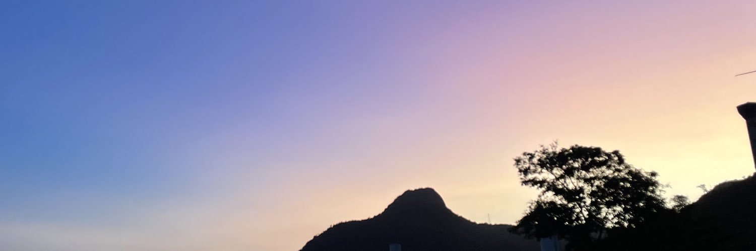 efernandou's profile banner image