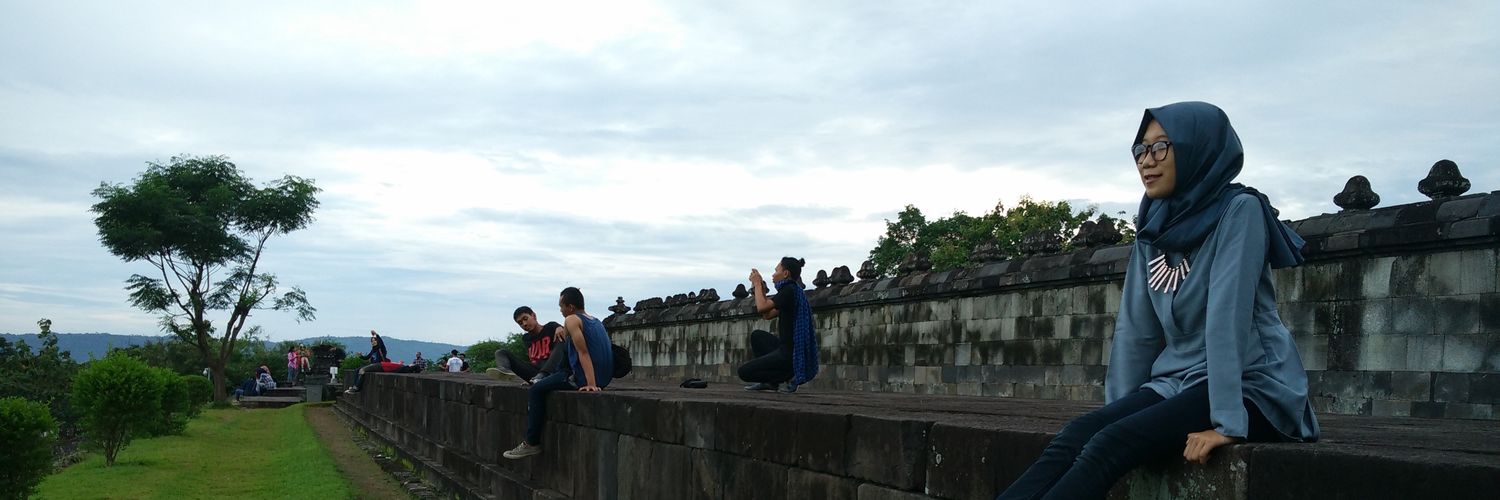 Intana__'s profile banner image