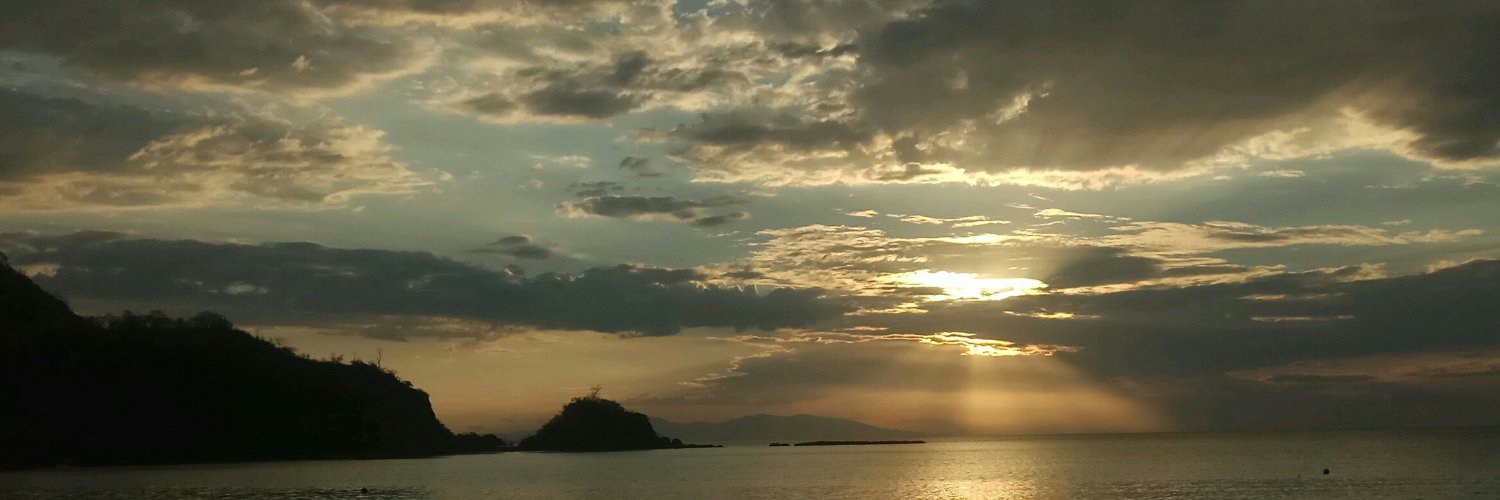 onaschatim's profile banner image