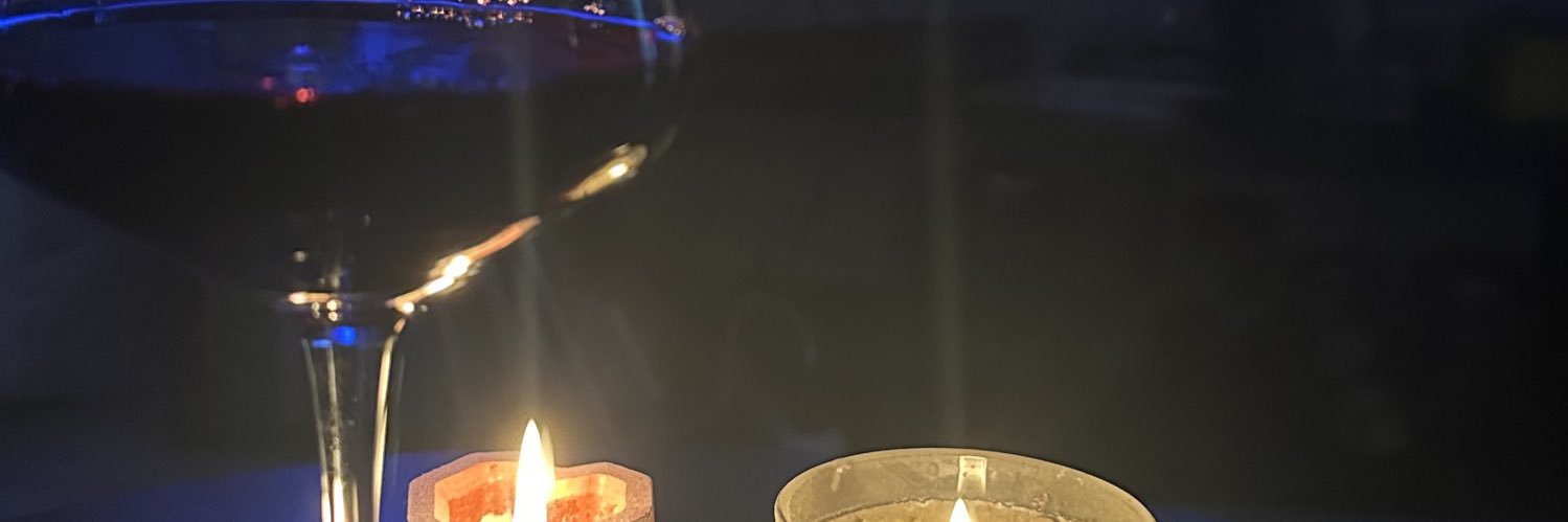 almalitt's profile banner image