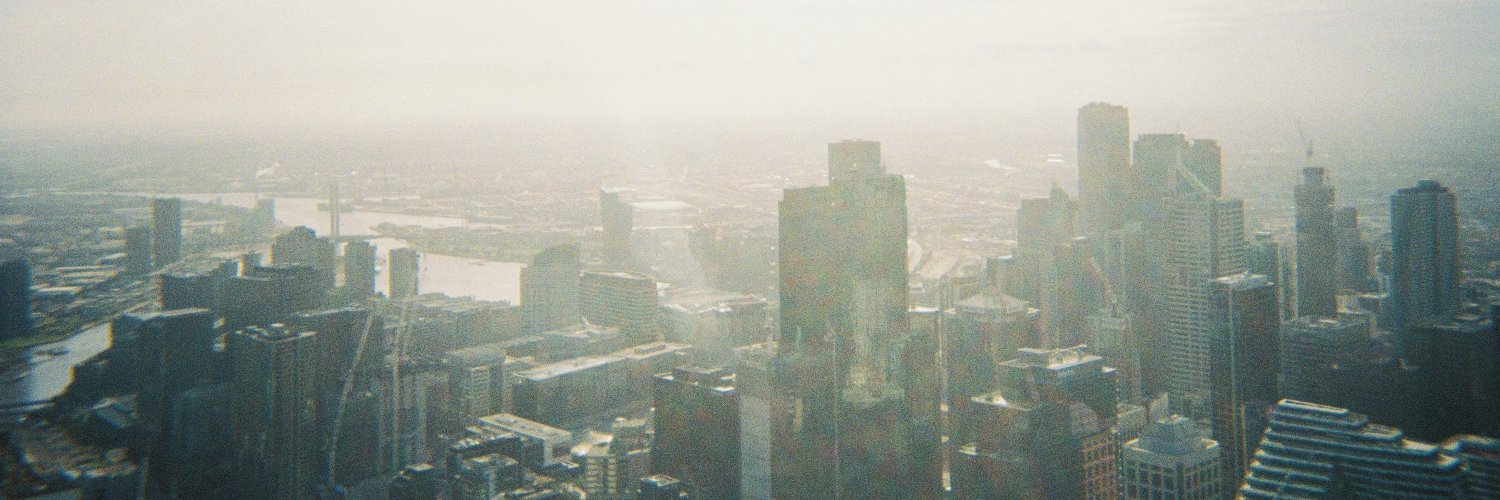 putiau's profile banner image